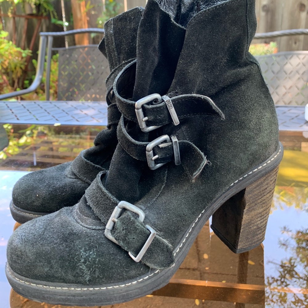 Diesel boots